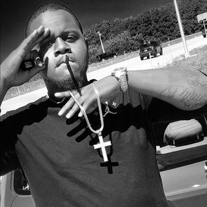 Meet your Posher, Derrick